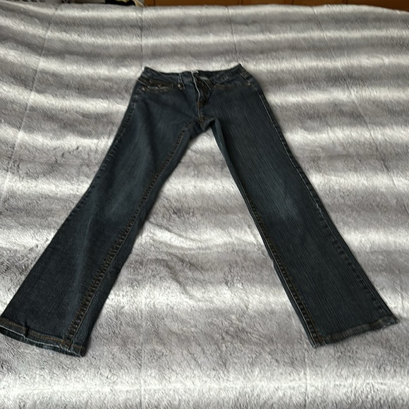 Cache Dark Denim - Picture 2 of 5